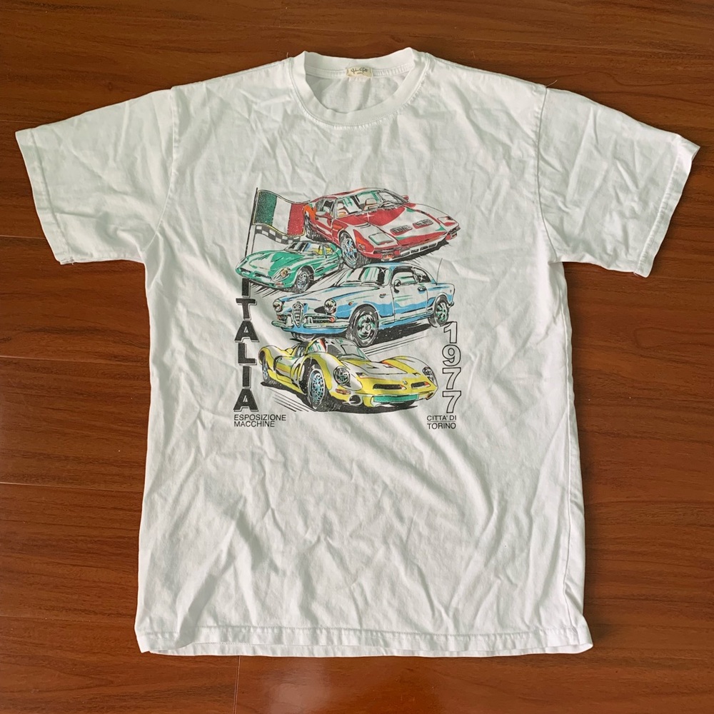 Brandy Melville Italia shirt